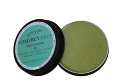 Comfrey-plus-lid-removed-Photoroom.png